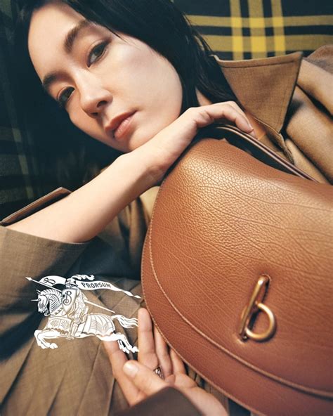 burberry bag duty free|Burberry store online.